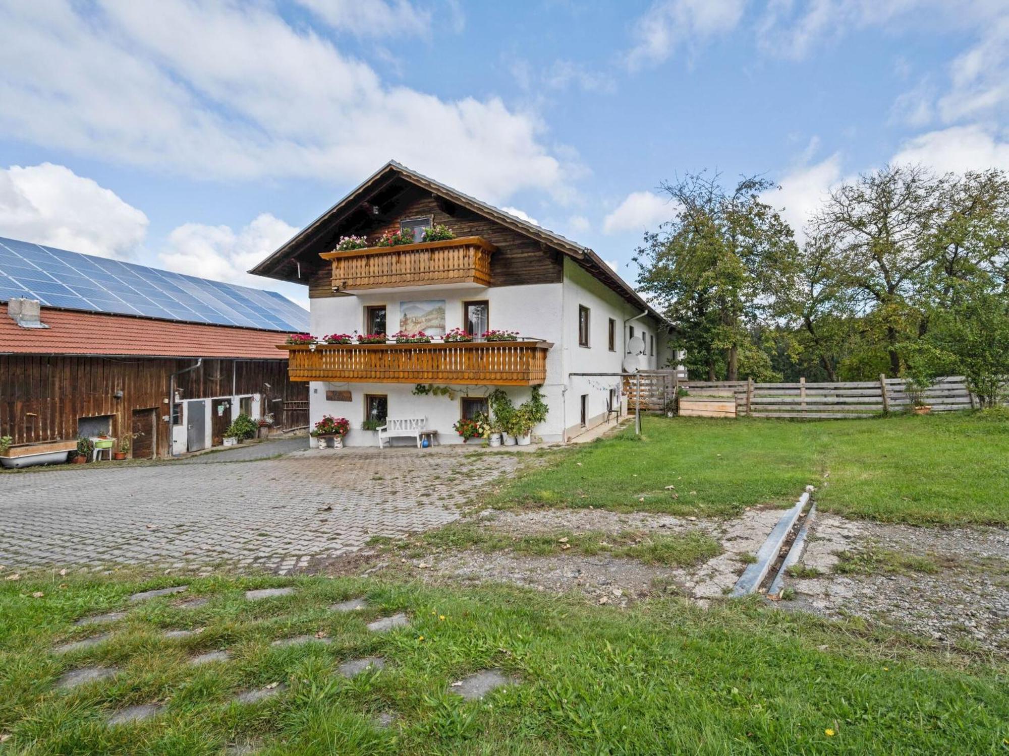נויקירשן ביים הייליגן בלוט Apartment On A Farm Near The Ski Area מראה חיצוני תמונה